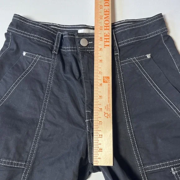 Anthropologie Utility Barrel Pants Size 2 Black Linen Blend Cargo Pocket Trouser - Picture 4 of 9